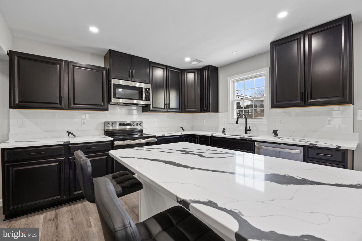 186 LAMBERT DR, MANASSAS PARK, Virginia 20111, 4 Bedrooms Bedrooms, 11 Rooms Rooms,3 BathroomsBathrooms,Residential,For sale,186 LAMBERT DR,VAMP2003710 MLS # VAMP2003710 186 LAMBERT DR, MANASSAS PARK, Virginia 20111, 4 Bedrooms Bedrooms, 11 Rooms Rooms,3 BathroomsBathrooms,Residential,For sale,186 LAMBERT DR,VAMP2003710 MLS # VAMP2003710