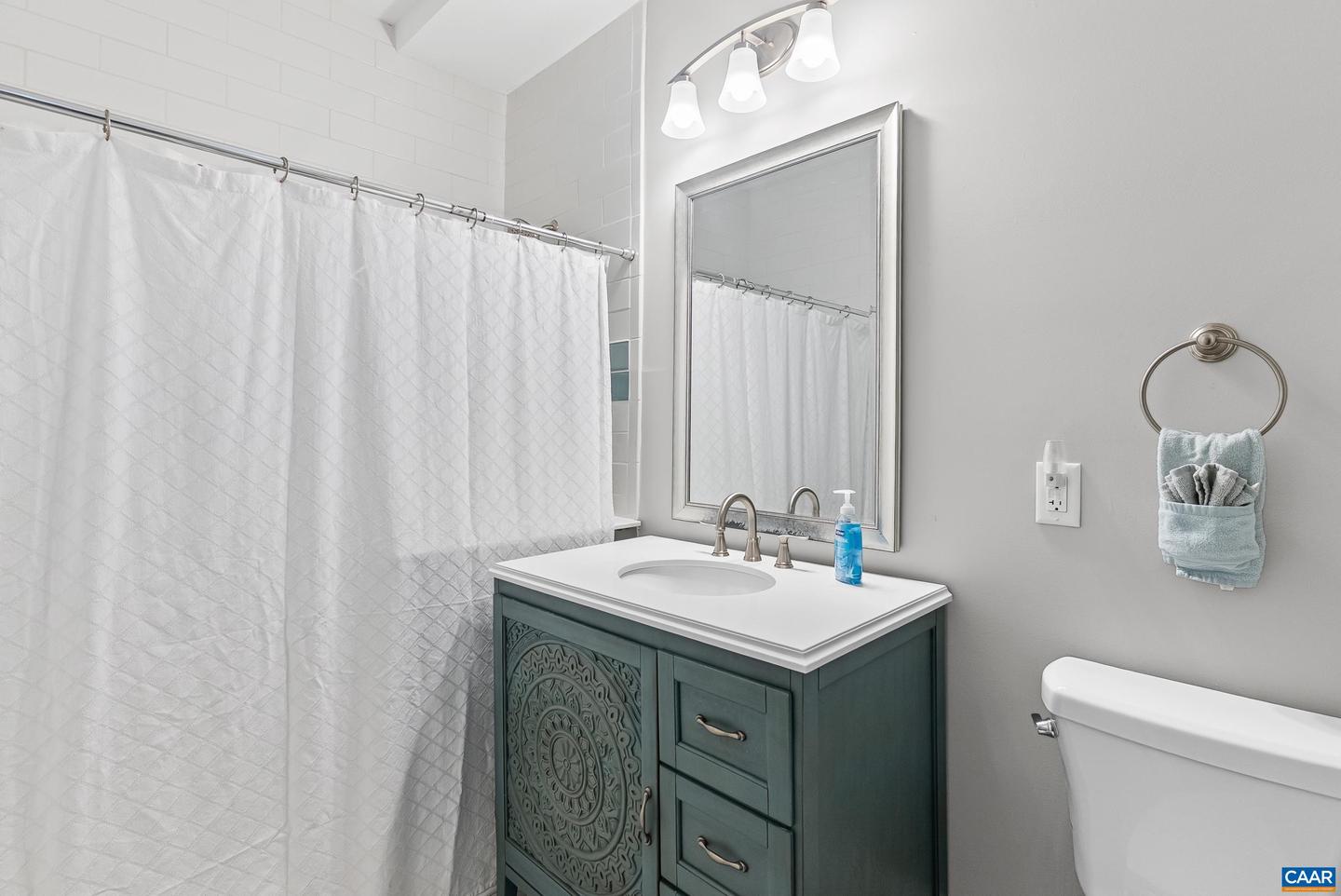 260 N MAIN ST, AMHERST, Virginia 24521, 3 Bedrooms Bedrooms, ,2 BathroomsBathrooms,Residential,For sale,260 N MAIN ST,673353 MLS # 673353