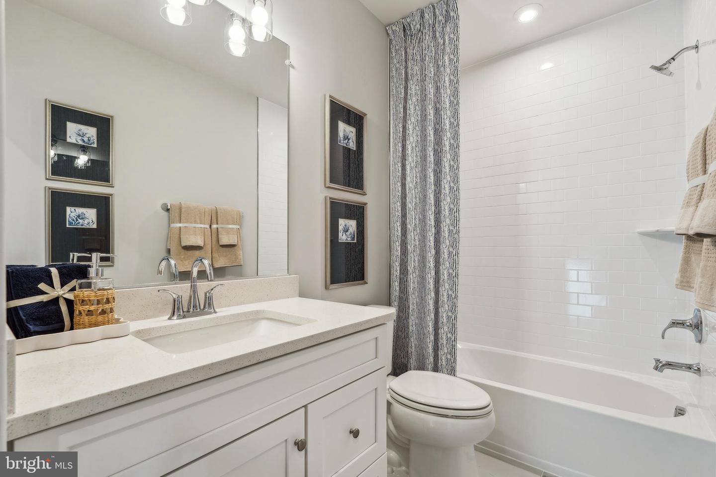 203 CHIANTI TER SE, LEESBURG, Virginia 20175, 4 Bedrooms Bedrooms, ,3 BathroomsBathrooms,Residential,For sale,203 CHIANTI TER SE,VALO2116072 MLS # VALO2116072