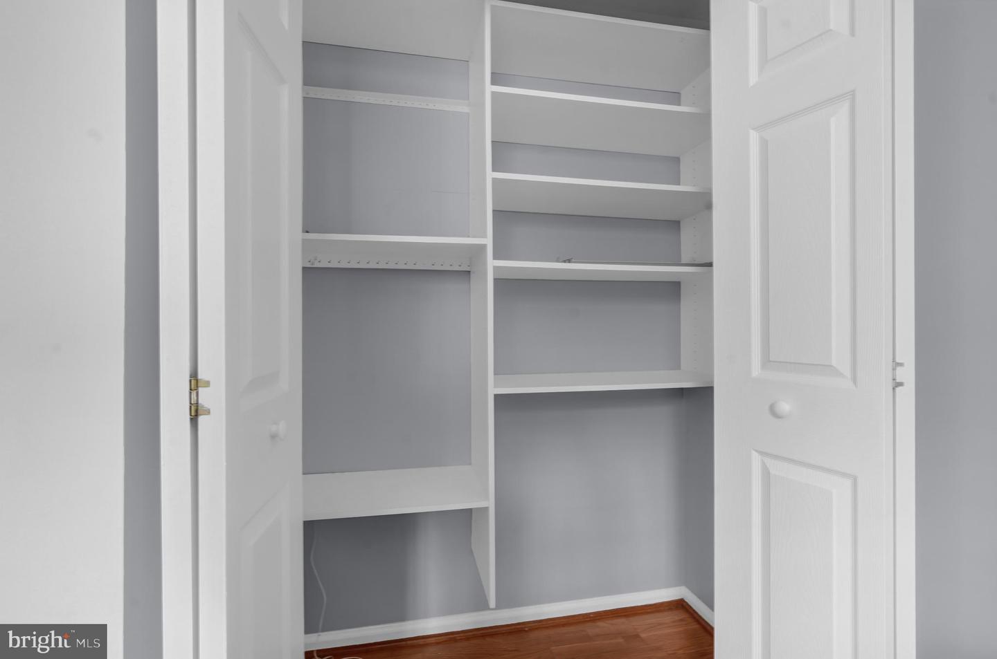 2905 S WOODLEY ST #A, ARLINGTON, Virginia 22206, 2 Bedrooms Bedrooms, 4 Rooms Rooms,1 BathroomBathrooms,Residential,For sale,2905 S WOODLEY ST #A,VAAR2068992 MLS # VAAR2068992