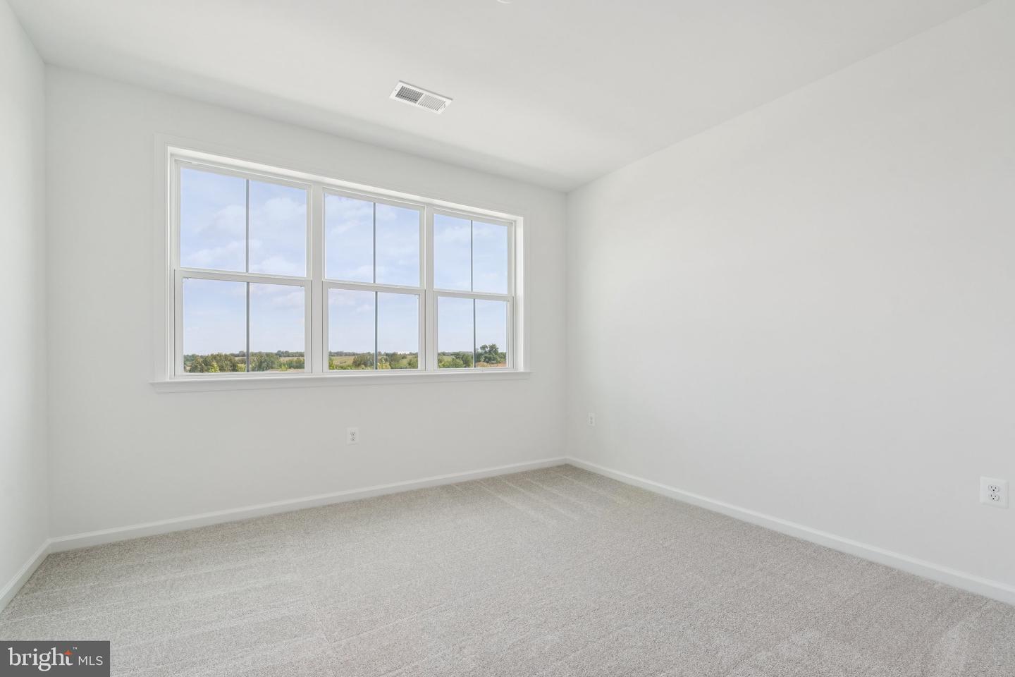 105 CASTAWAY, WINCHESTER, Virginia 22603, 3 Bedrooms Bedrooms, ,2 BathroomsBathrooms,Residential,For sale,105 CASTAWAY,VAFV2039606 MLS # VAFV2039606