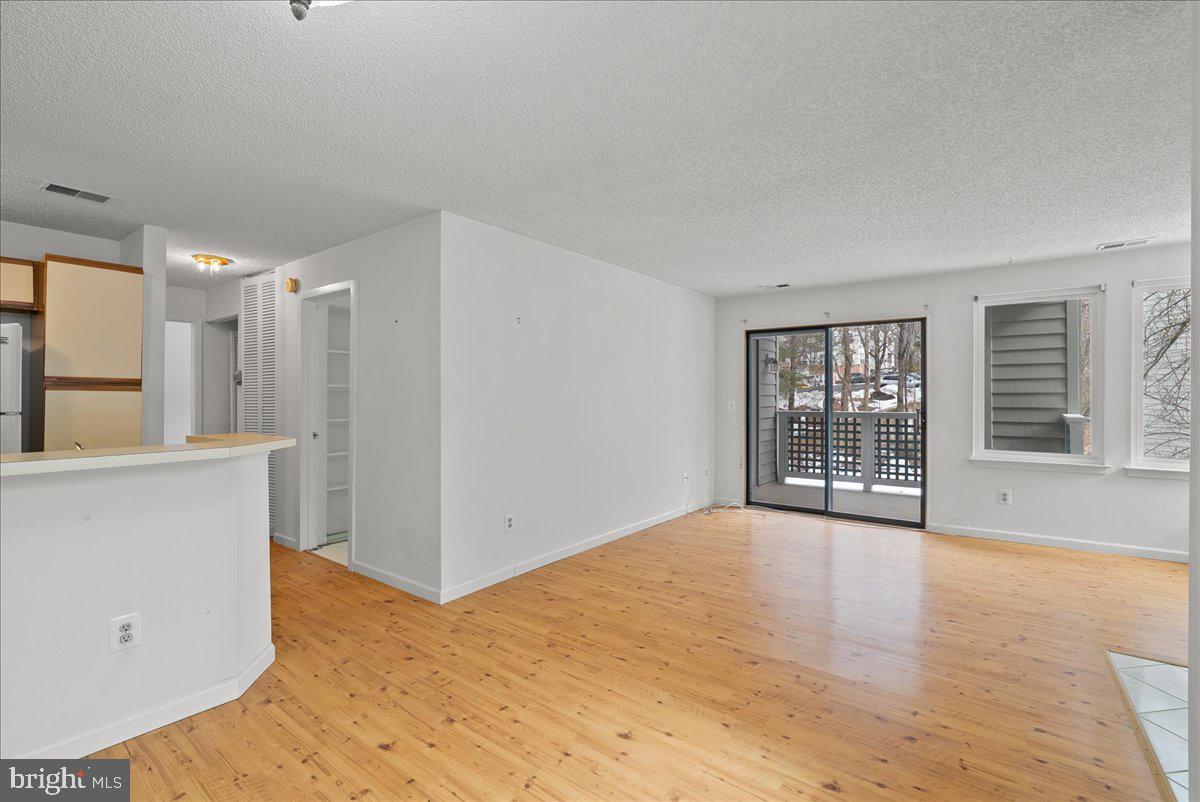 11719-D SUMMERCHASE CIR, RESTON, Virginia 20194, 2 Bedrooms Bedrooms, ,1 BathroomBathrooms,Residential,For sale,11719-D SUMMERCHASE CIR,VAFX2291450 MLS # VAFX2291450 11719-D SUMMERCHASE CIR, RESTON, Virginia 20194, 2 Bedrooms Bedrooms, ,1 BathroomBathrooms,Residential,For sale,11719-D SUMMERCHASE CIR,VAFX2291450 MLS # VAFX2291450