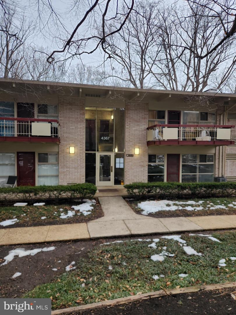 4367 AMERICANA DR #11, ANNANDALE, Virginia 22003, 2 Bedrooms Bedrooms, ,1 BathroomBathrooms,Residential,For sale,4367 AMERICANA DR #11,VAFX2291452 MLS # VAFX2291452 4367 AMERICANA DR #11, ANNANDALE, Virginia 22003, 2 Bedrooms Bedrooms, ,1 BathroomBathrooms,Residential,For sale,4367 AMERICANA DR #11,VAFX2291452 MLS # VAFX2291452