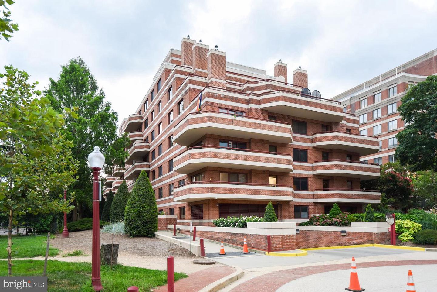 2301 N ST NW #312, WASHINGTON, District Of Columbia 20037, 1 Bedroom Bedrooms, ,1 BathroomBathrooms,Residential,For sale,2301 N ST NW #312,DCDC2246518 MLS # DCDC2246518