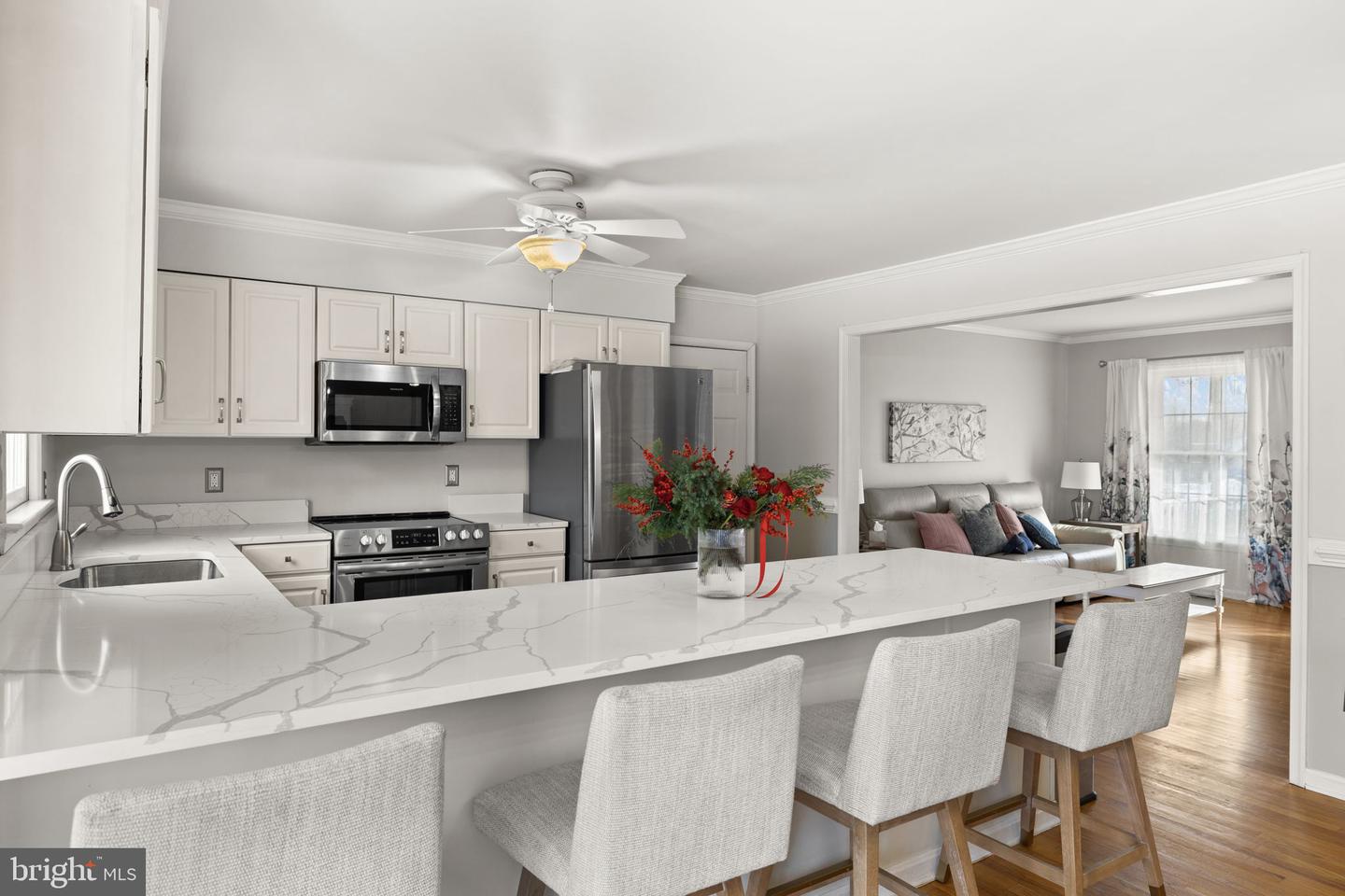 706 STONEWALL LN, FREDERICKSBURG, Virginia 22407, 6 Bedrooms Bedrooms, ,4 BathroomsBathrooms,Residential,For sale,706 STONEWALL LN,VASP2039340 MLS # VASP2039340