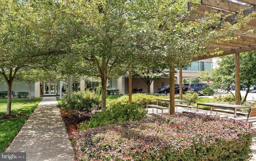 1101 3RD ST SW #111, WASHINGTON, District Of Columbia 20024, 1 Bedroom Bedrooms, ,1 BathroomBathrooms,Residential,For sale,1101 3RD ST SW #111,DCDC2246520 MLS # DCDC2246520