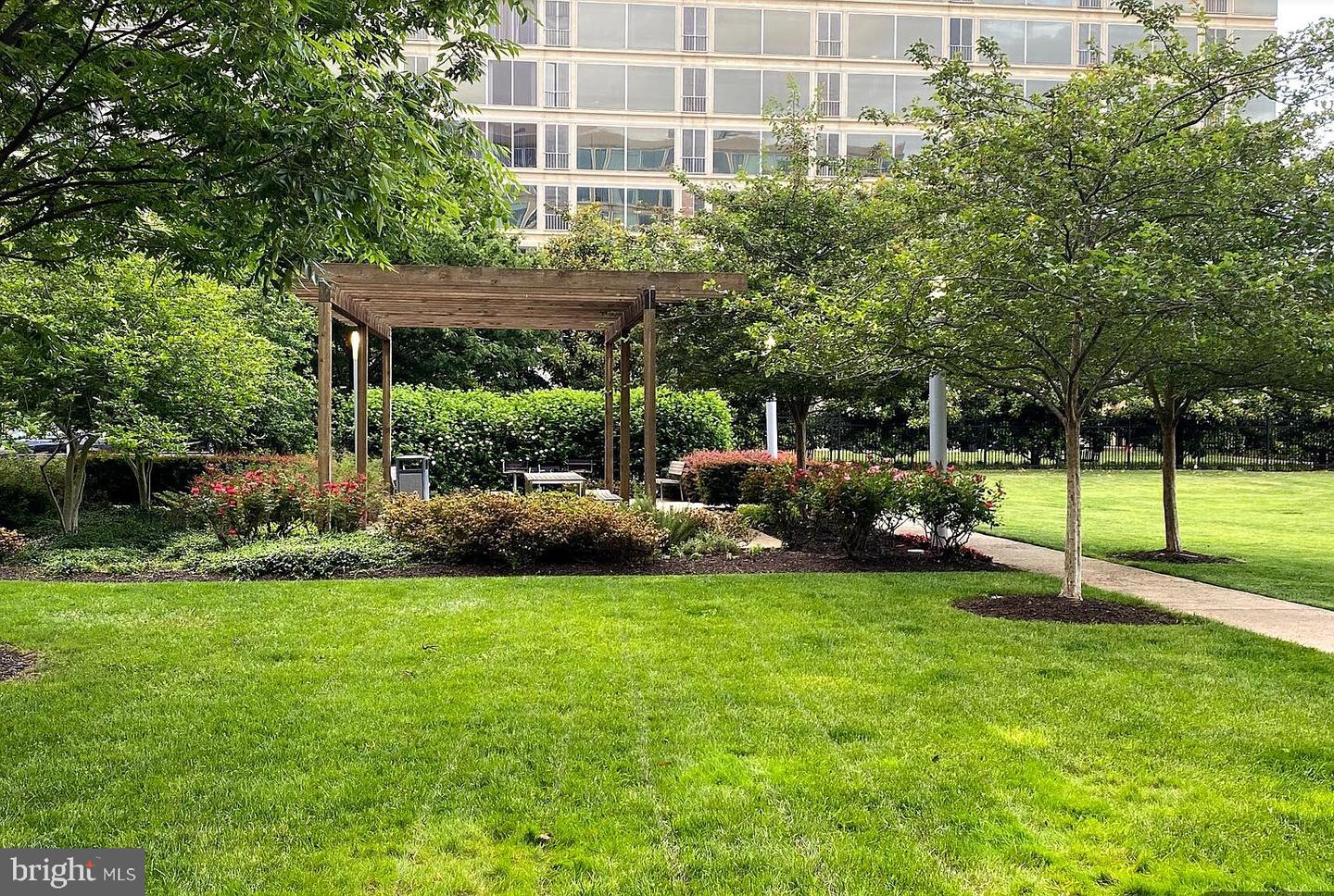 1101 3RD ST SW #111, WASHINGTON, District Of Columbia 20024, 1 Bedroom Bedrooms, ,1 BathroomBathrooms,Residential,For sale,1101 3RD ST SW #111,DCDC2246520 MLS # DCDC2246520