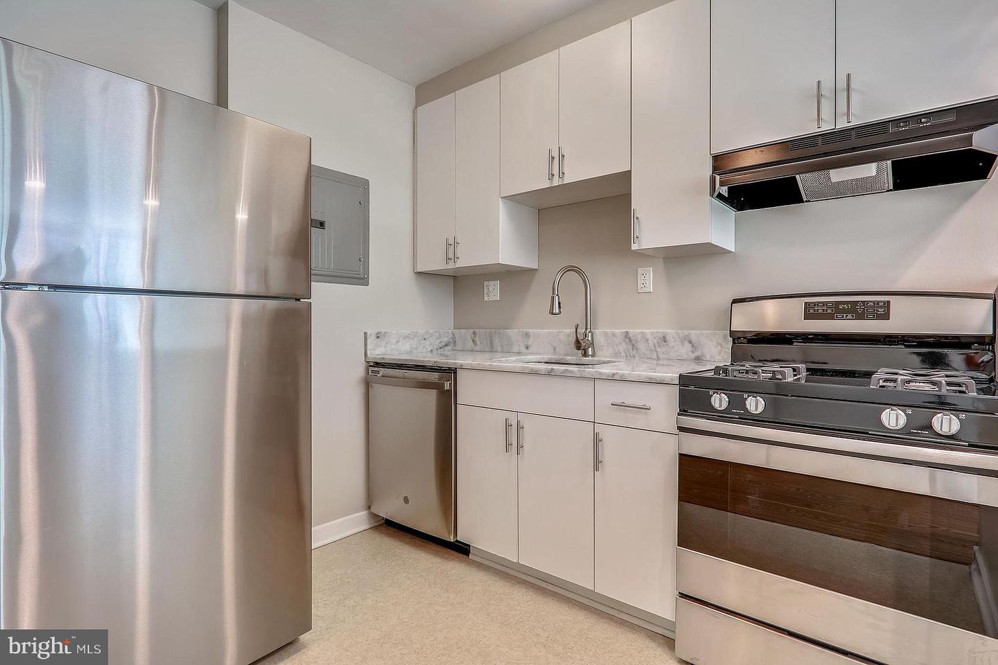 1101 3RD ST SW #111, WASHINGTON, District Of Columbia 20024, 1 Bedroom Bedrooms, ,1 BathroomBathrooms,Residential,For sale,1101 3RD ST SW #111,DCDC2246520 MLS # DCDC2246520