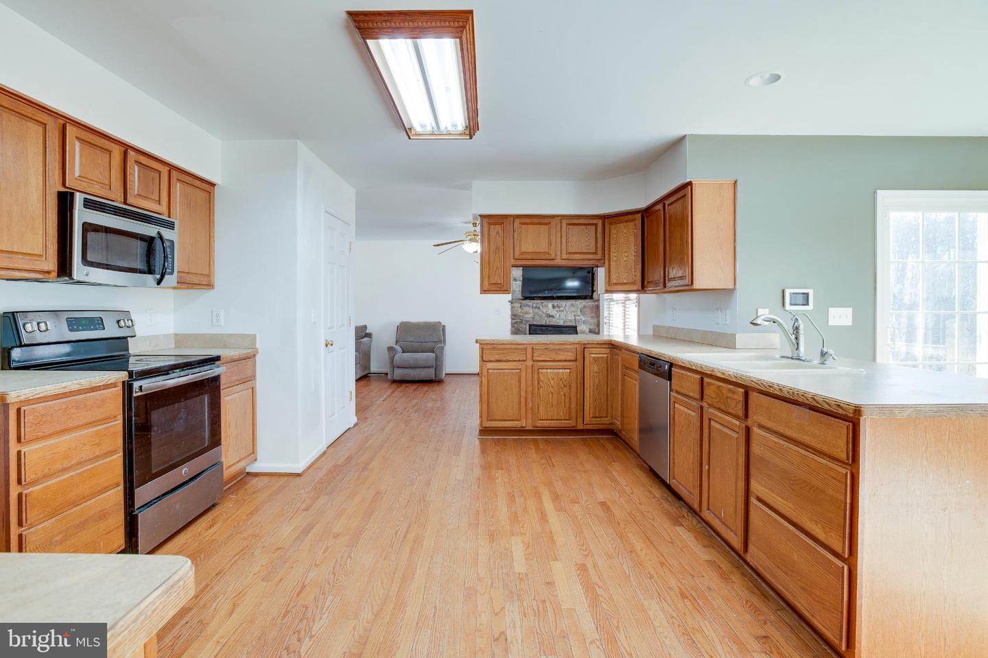 12808 WOODCREST WAY, SPOTSYLVANIA, Virginia 22551, 4 Bedrooms Bedrooms, 12 Rooms Rooms,2 BathroomsBathrooms,Residential,For sale,12808 WOODCREST WAY,VASP2039342 MLS # VASP2039342