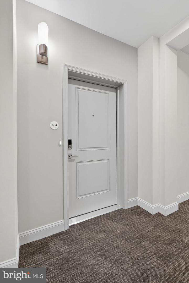 13970 ENGLEFIELD DR, WOODBRIDGE, Virginia 22193, 2 Bedrooms Bedrooms, ,2 BathroomsBathrooms,Residential,For sale,13970 ENGLEFIELD DR,VAPW2112666 MLS # VAPW2112666