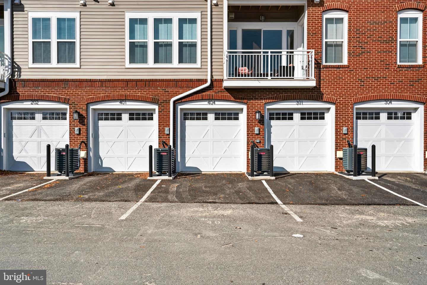 13970 ENGLEFIELD DR, WOODBRIDGE, Virginia 22193, 2 Bedrooms Bedrooms, ,2 BathroomsBathrooms,Residential,For sale,13970 ENGLEFIELD DR,VAPW2112666 MLS # VAPW2112666