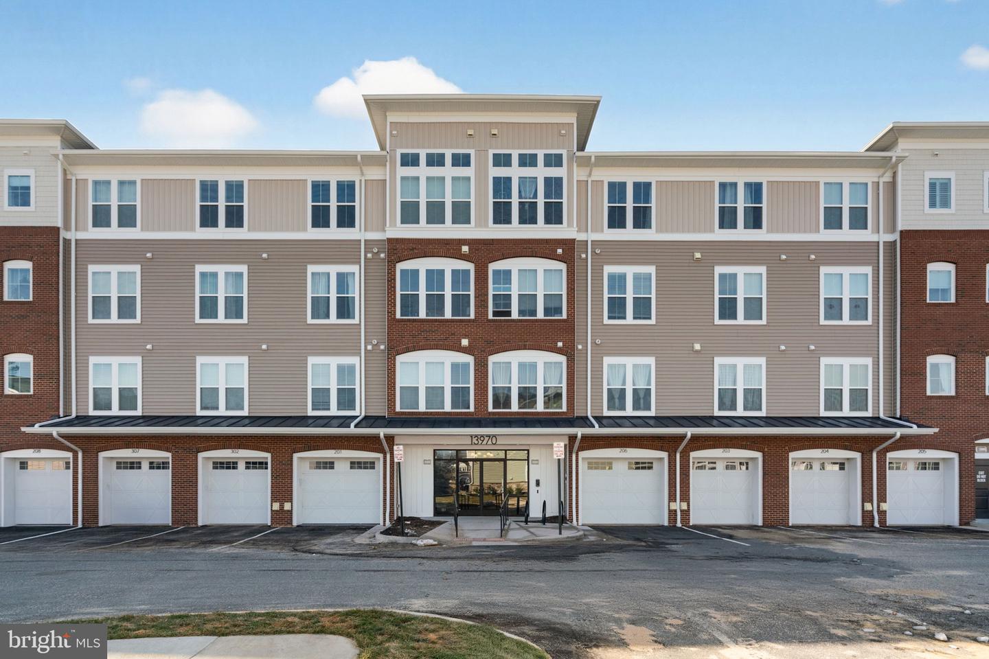 13970 ENGLEFIELD DR, WOODBRIDGE, Virginia 22193, 2 Bedrooms Bedrooms, ,2 BathroomsBathrooms,Residential,For sale,13970 ENGLEFIELD DR,VAPW2112666 MLS # VAPW2112666