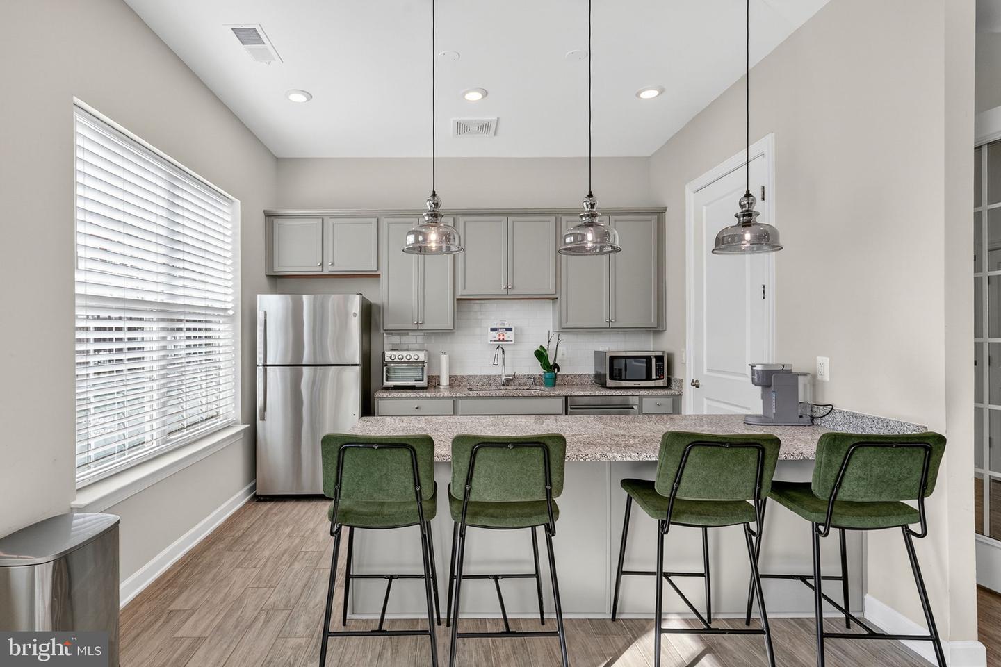 13970 ENGLEFIELD DR, WOODBRIDGE, Virginia 22193, 2 Bedrooms Bedrooms, ,2 BathroomsBathrooms,Residential,For sale,13970 ENGLEFIELD DR,VAPW2112666 MLS # VAPW2112666