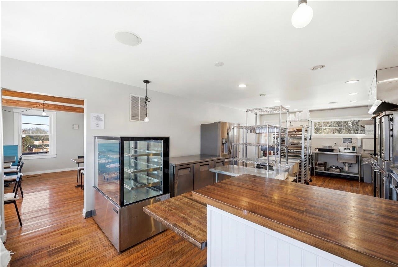 908 W MAIN ST, WAYNESBORO, Virginia 22980, ,Commercial,908 W MAIN ST,673365 MLS # 673365 908 W MAIN ST, WAYNESBORO, Virginia 22980, ,Commercial,908 W MAIN ST,673365 MLS # 673365