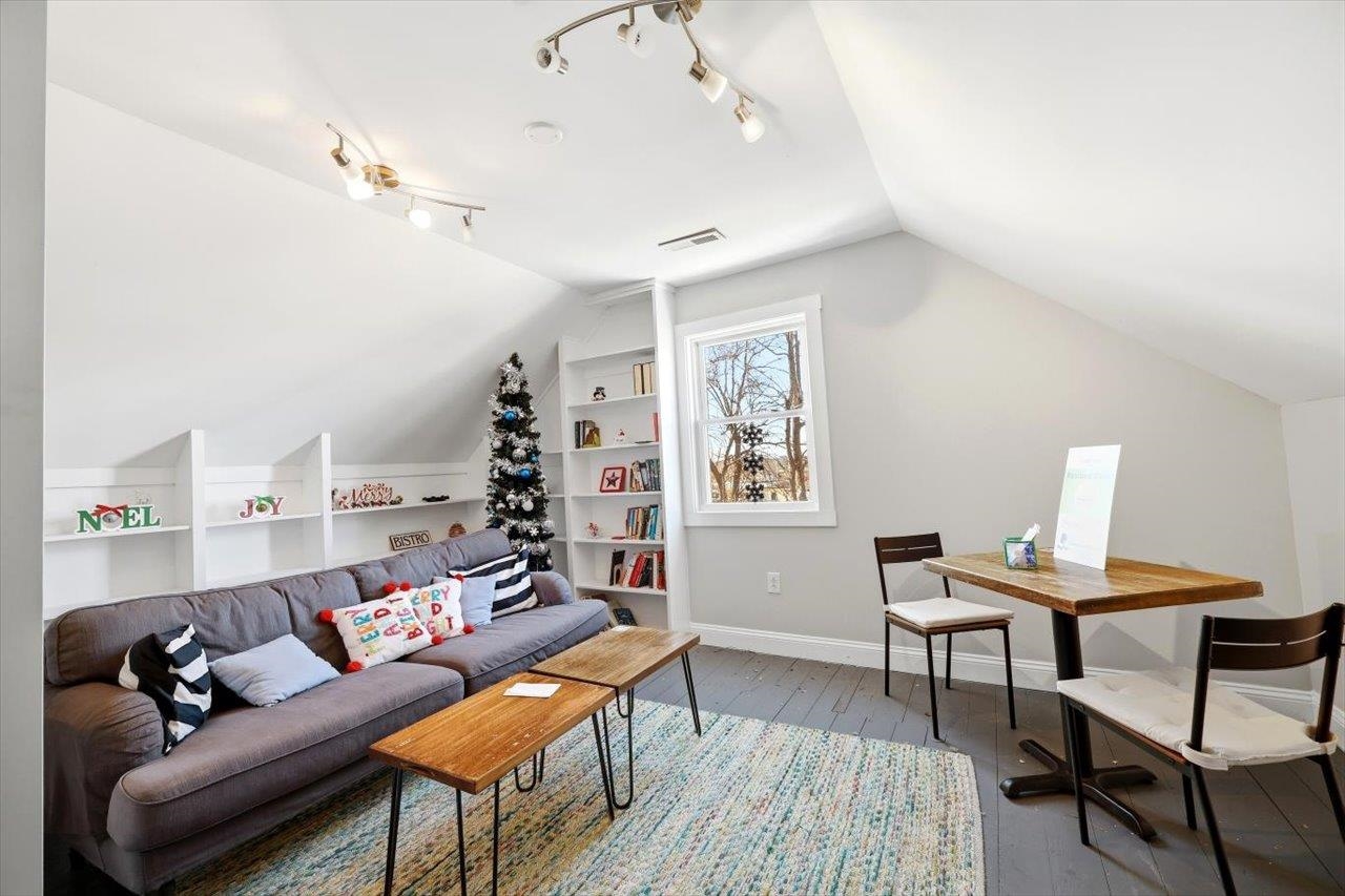 908 W MAIN ST, WAYNESBORO, Virginia 22980, ,Commercial,908 W MAIN ST,673365 MLS # 673365 908 W MAIN ST, WAYNESBORO, Virginia 22980, ,Commercial,908 W MAIN ST,673365 MLS # 673365