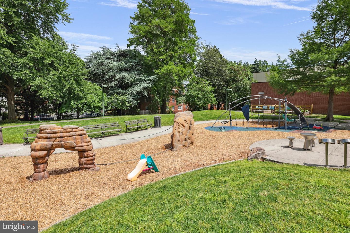 2600 16TH ST S #711, ARLINGTON, Virginia 22204, 1 Bedroom Bedrooms, ,1 BathroomBathrooms,Residential,For sale,2600 16TH ST S #711,VAAR2057444 MLS # VAAR2057444