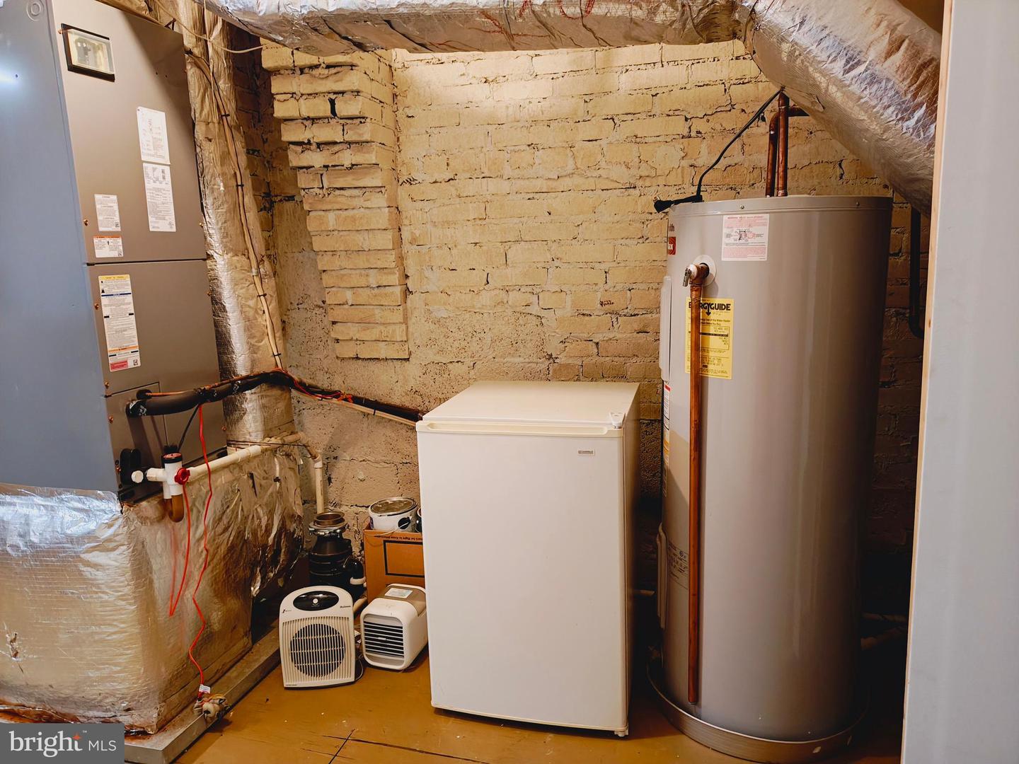 3432 S WAKEFIELD ST #B1, ARLINGTON, Virginia 22206, 1 Bedroom Bedrooms, ,1 BathroomBathrooms,Residential,For sale,3432 S WAKEFIELD ST #B1,VAAR2061692 MLS # VAAR2061692