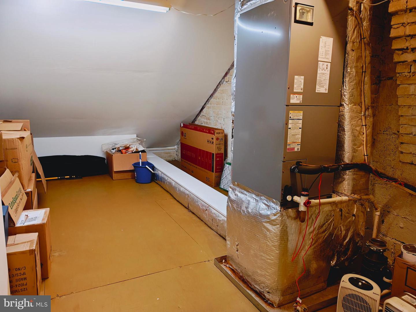 3432 S WAKEFIELD ST #B1, ARLINGTON, Virginia 22206, 1 Bedroom Bedrooms, ,1 BathroomBathrooms,Residential,For sale,3432 S WAKEFIELD ST #B1,VAAR2061692 MLS # VAAR2061692