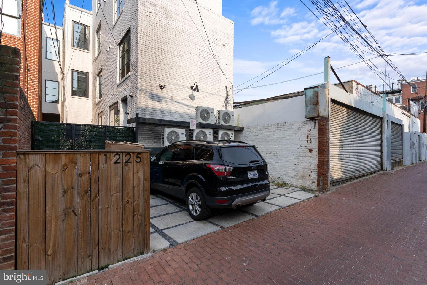 1225 11TH ST NW #9, WASHINGTON, District Of Columbia 20001, 2 Bedrooms Bedrooms, 4 Rooms Rooms,2 BathroomsBathrooms,Residential,For sale,1225 11TH ST NW #9,DCDC2220330 MLS # DCDC2220330