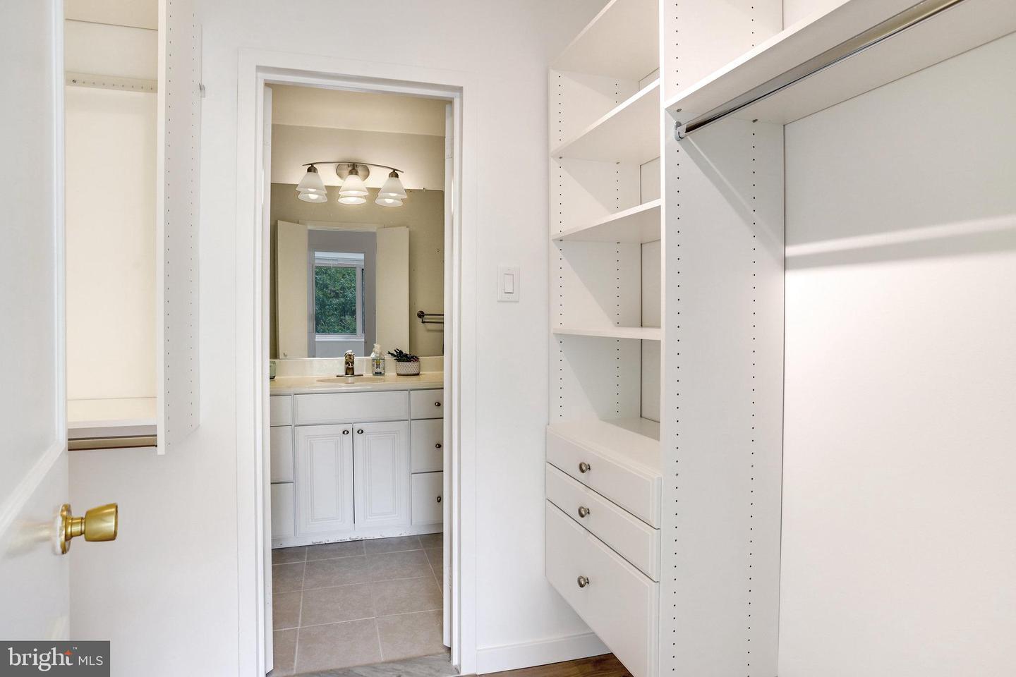 4101 CATHEDRAL AVE NW #711, WASHINGTON, District Of Columbia 20016, 2 Bedrooms Bedrooms, ,2 BathroomsBathrooms,Residential,For sale,4101 CATHEDRAL AVE NW #711,DCDC2225992 MLS # DCDC2225992