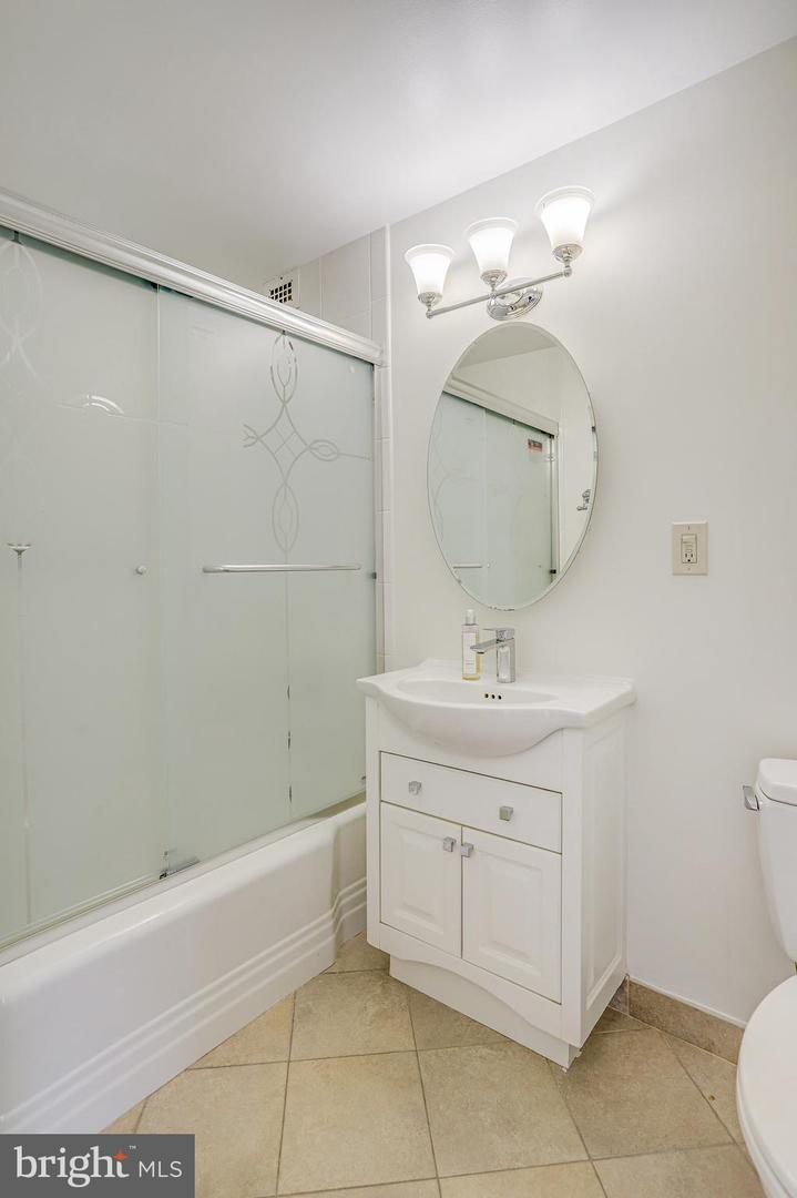 4101 CATHEDRAL AVE NW #1104, WASHINGTON, District Of Columbia 20016, 3 Bedrooms Bedrooms, ,2 BathroomsBathrooms,Residential,For sale,4101 CATHEDRAL AVE NW #1104,DCDC2225998 MLS # DCDC2225998