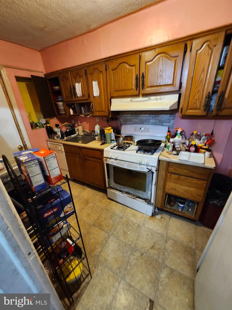 678 BRANDYWINE ST SE, WASHINGTON, District Of Columbia 20032, 3 Bedrooms Bedrooms, ,2 BathroomsBathrooms,Residential,For sale,678 BRANDYWINE ST SE,DCDC2228184 MLS # DCDC2228184