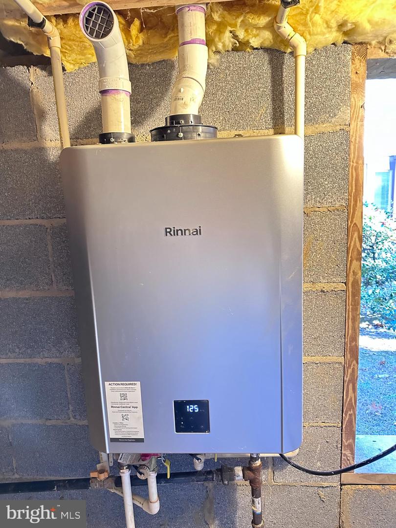 1203 RICHMOND DR, STAFFORD, Virginia 22554, 3 Bedrooms Bedrooms, ,2 BathroomsBathrooms,Residential,For sale,1203 RICHMOND DR,VAST2044072 MLS # VAST2044072