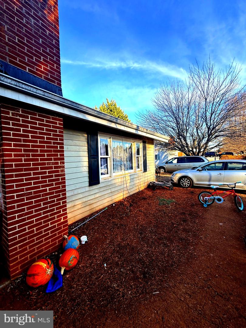 121 ELIZABETH ST, CULPEPER, Virginia 22701, 3 Bedrooms Bedrooms, ,2 BathroomsBathrooms,Residential,For sale,121 ELIZABETH ST,VACU2012212 MLS # VACU2012212