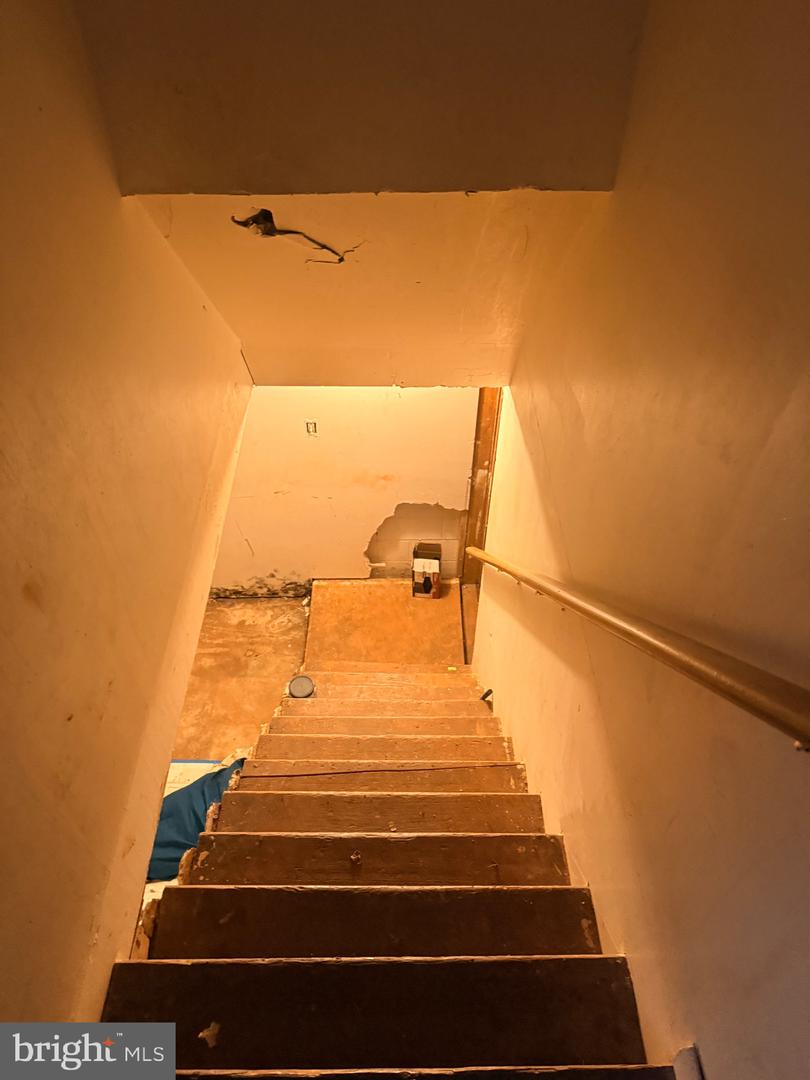 121 ELIZABETH ST, CULPEPER, Virginia 22701, 3 Bedrooms Bedrooms, ,2 BathroomsBathrooms,Residential,For sale,121 ELIZABETH ST,VACU2012212 MLS # VACU2012212