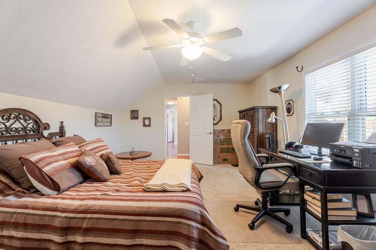 1428 MANDOLIN AVE, GROTTOES, Virginia 24441, 3 Bedrooms Bedrooms, ,2 BathroomsBathrooms,Residential,1428 MANDOLIN AVE,672504 MLS # 672504