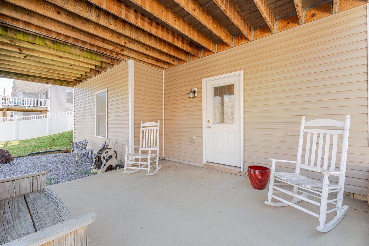 1428 MANDOLIN AVE, GROTTOES, Virginia 24441, 3 Bedrooms Bedrooms, ,2 BathroomsBathrooms,Residential,1428 MANDOLIN AVE,672504 MLS # 672504