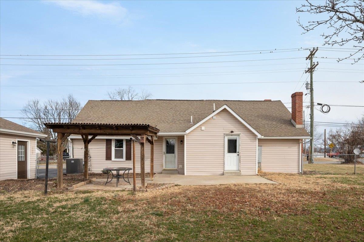 961 W MAIN ST, STANLEY, Virginia 22851, 3 Bedrooms Bedrooms, ,2 BathroomsBathrooms,Residential,961 W MAIN ST,673130 MLS # 673130