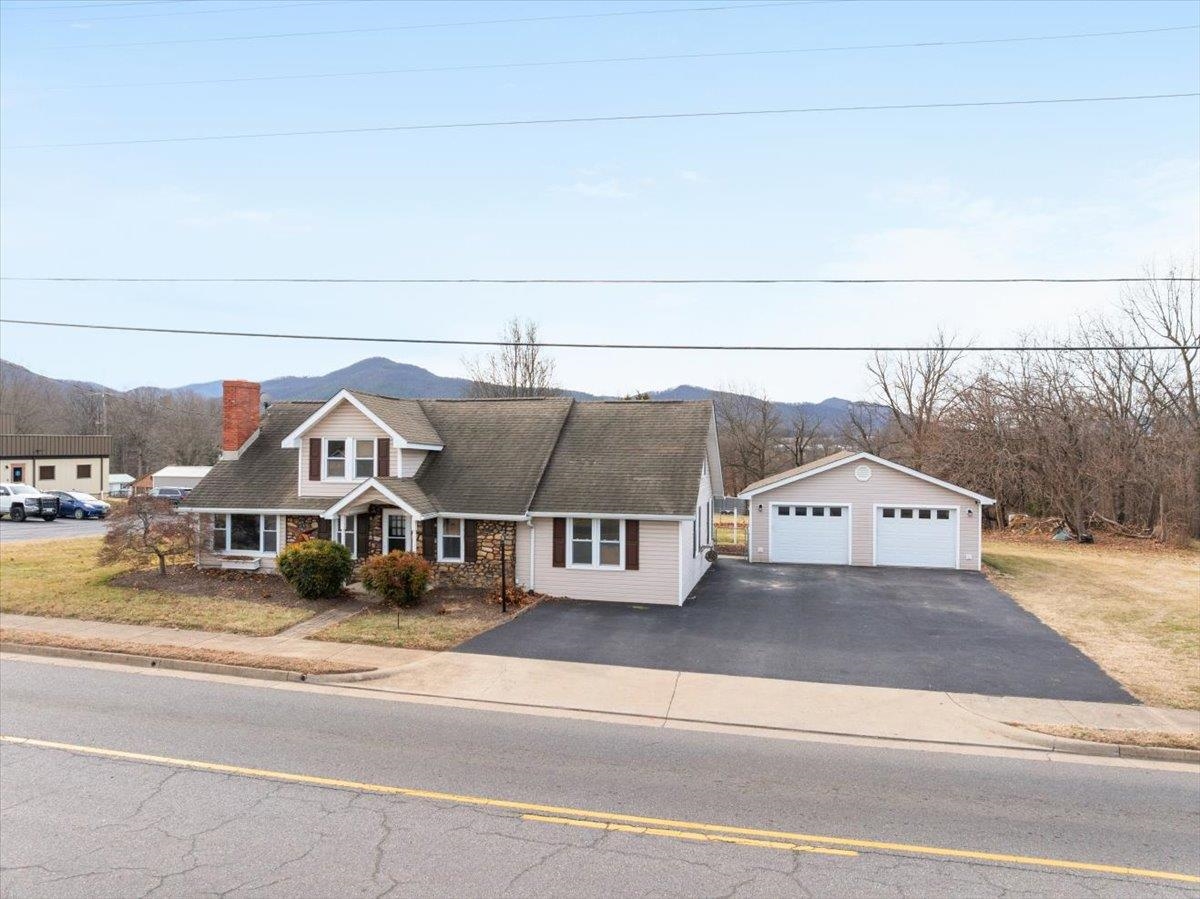 961 W MAIN ST, STANLEY, Virginia 22851, 3 Bedrooms Bedrooms, ,2 BathroomsBathrooms,Residential,961 W MAIN ST,673130 MLS # 673130