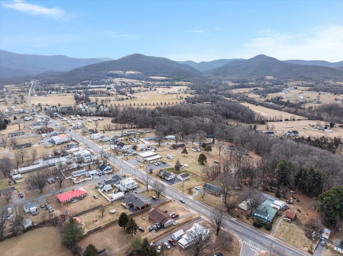 961 W MAIN ST, STANLEY, Virginia 22851, 3 Bedrooms Bedrooms, ,2 BathroomsBathrooms,Residential,961 W MAIN ST,673130 MLS # 673130