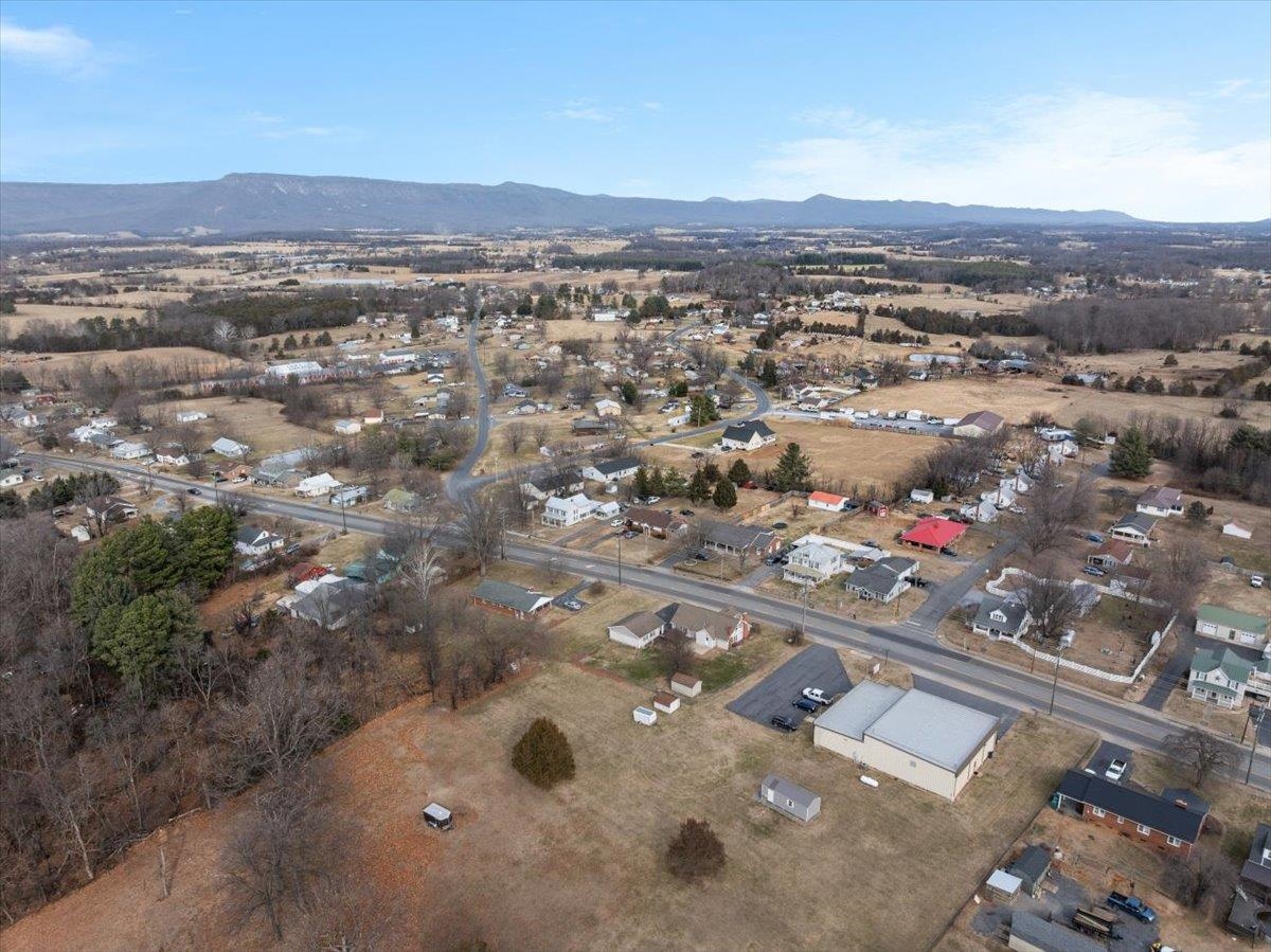 961 W MAIN ST, STANLEY, Virginia 22851, 3 Bedrooms Bedrooms, ,2 BathroomsBathrooms,Residential,961 W MAIN ST,673130 MLS # 673130