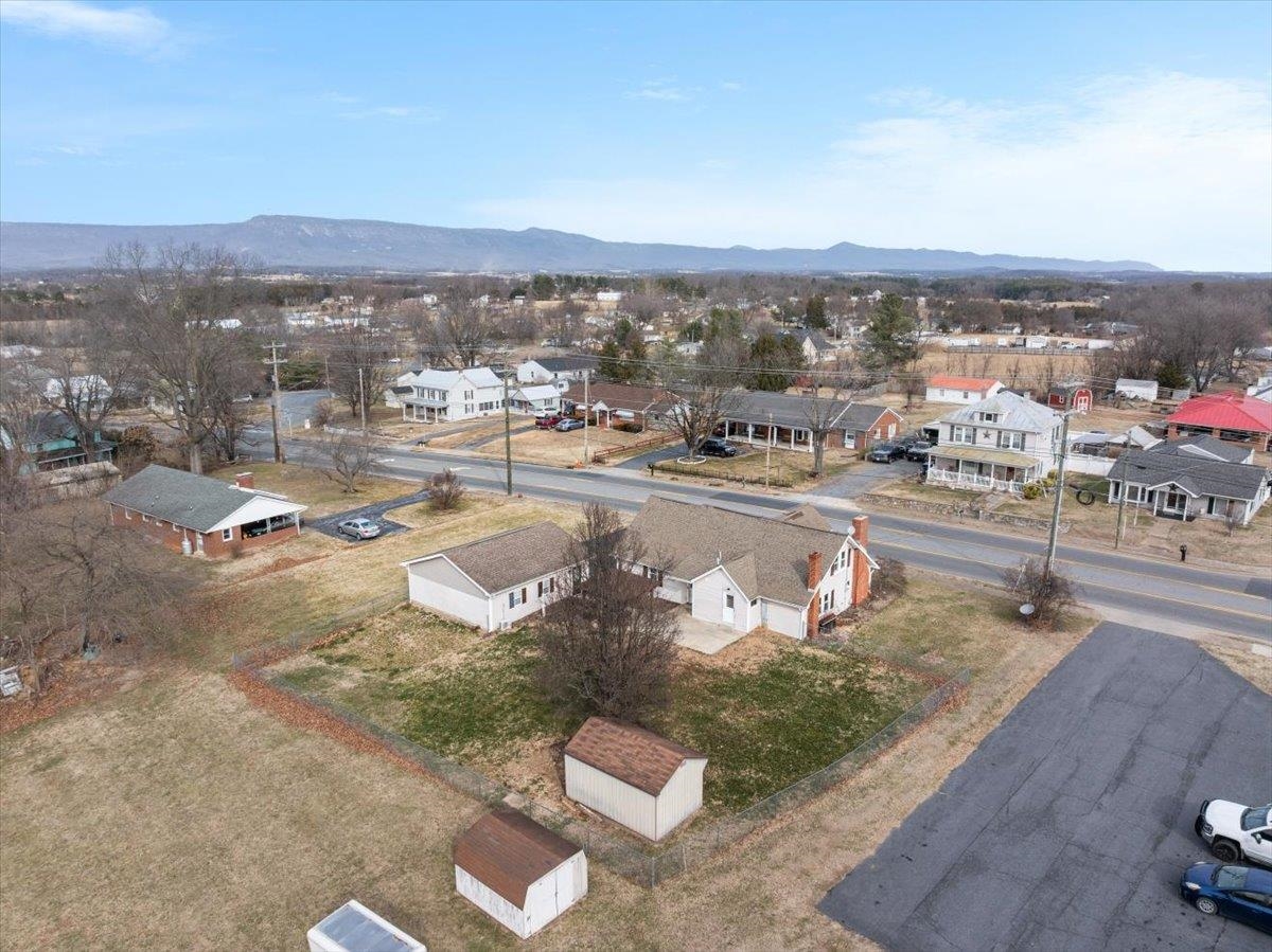 961 W MAIN ST, STANLEY, Virginia 22851, 3 Bedrooms Bedrooms, ,2 BathroomsBathrooms,Residential,961 W MAIN ST,673130 MLS # 673130