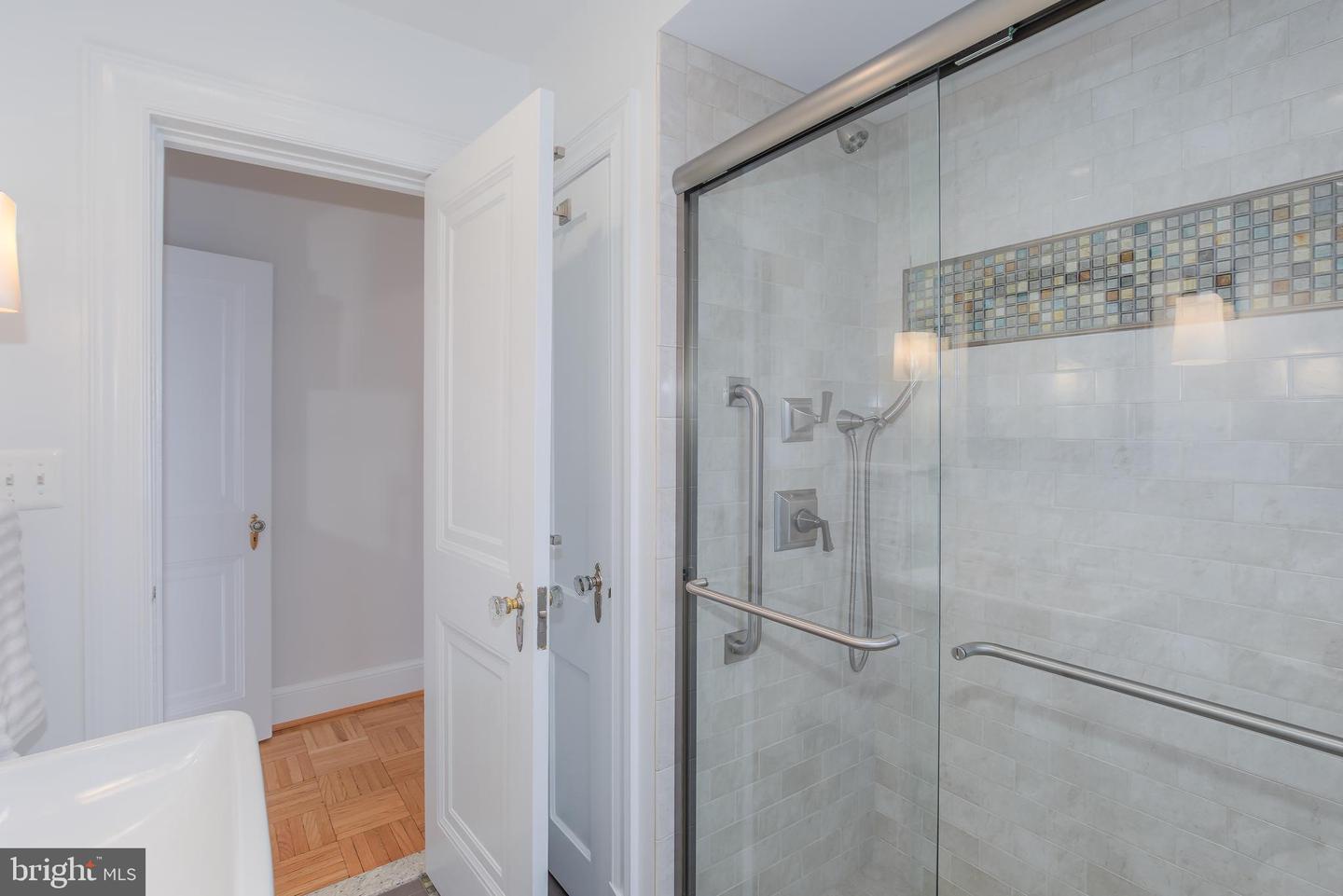 3900 CATHEDRAL AVE NW #404A, WASHINGTON, District Of Columbia 20016, 2 Bedrooms Bedrooms, ,2 BathroomsBathrooms,Residential,For sale,3900 CATHEDRAL AVE NW #404A,DCDC2235690 MLS # DCDC2235690