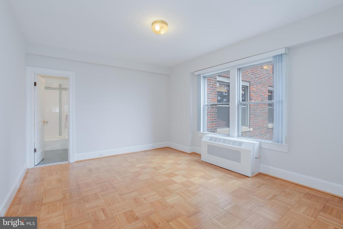 3900 CATHEDRAL AVE NW #404A, WASHINGTON, District Of Columbia 20016, 2 Bedrooms Bedrooms, ,2 BathroomsBathrooms,Residential,For sale,3900 CATHEDRAL AVE NW #404A,DCDC2235690 MLS # DCDC2235690