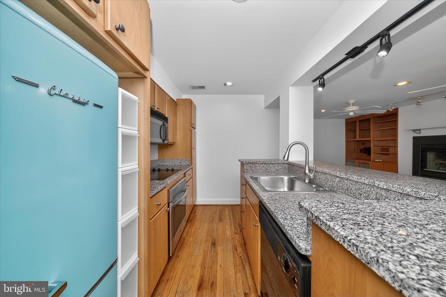 2801 CONNECTICUT AVE NW #15, WASHINGTON, District Of Columbia 20008, 2 Bedrooms Bedrooms, ,1 BathroomBathrooms,Residential,For sale,2801 CONNECTICUT AVE NW #15,DCDC2240092 MLS # DCDC2240092