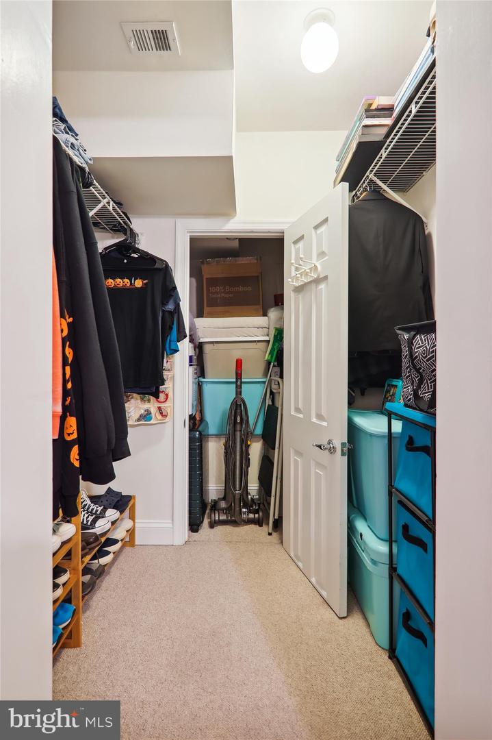 2801 CONNECTICUT AVE NW #15, WASHINGTON, District Of Columbia 20008, 2 Bedrooms Bedrooms, ,1 BathroomBathrooms,Residential,For sale,2801 CONNECTICUT AVE NW #15,DCDC2240092 MLS # DCDC2240092