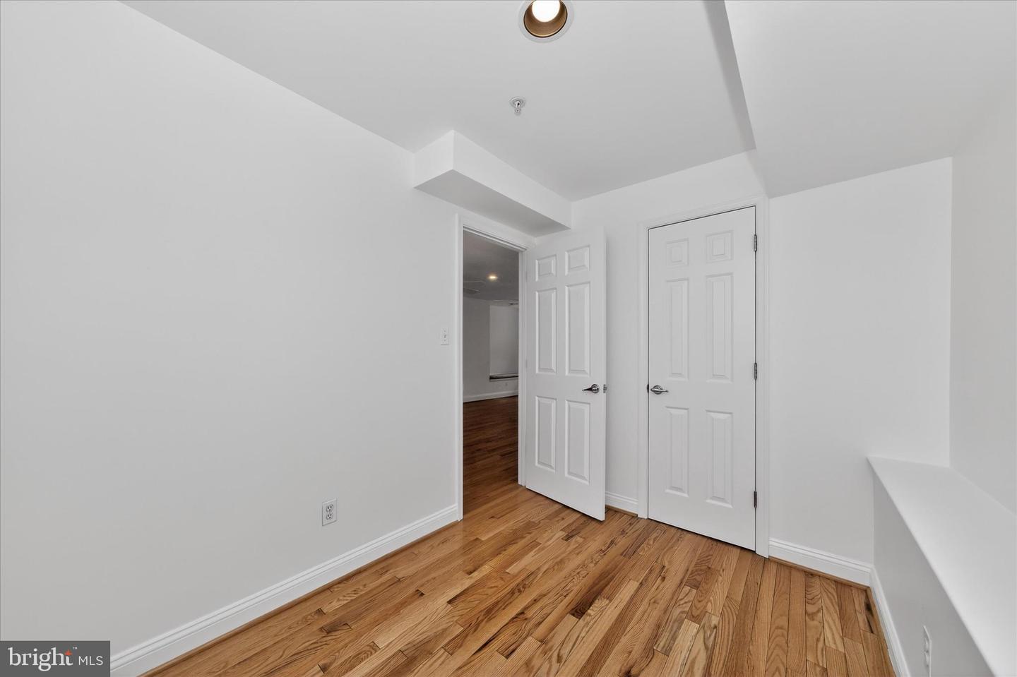 2801 CONNECTICUT AVE NW #15, WASHINGTON, District Of Columbia 20008, 2 Bedrooms Bedrooms, ,1 BathroomBathrooms,Residential,For sale,2801 CONNECTICUT AVE NW #15,DCDC2240092 MLS # DCDC2240092