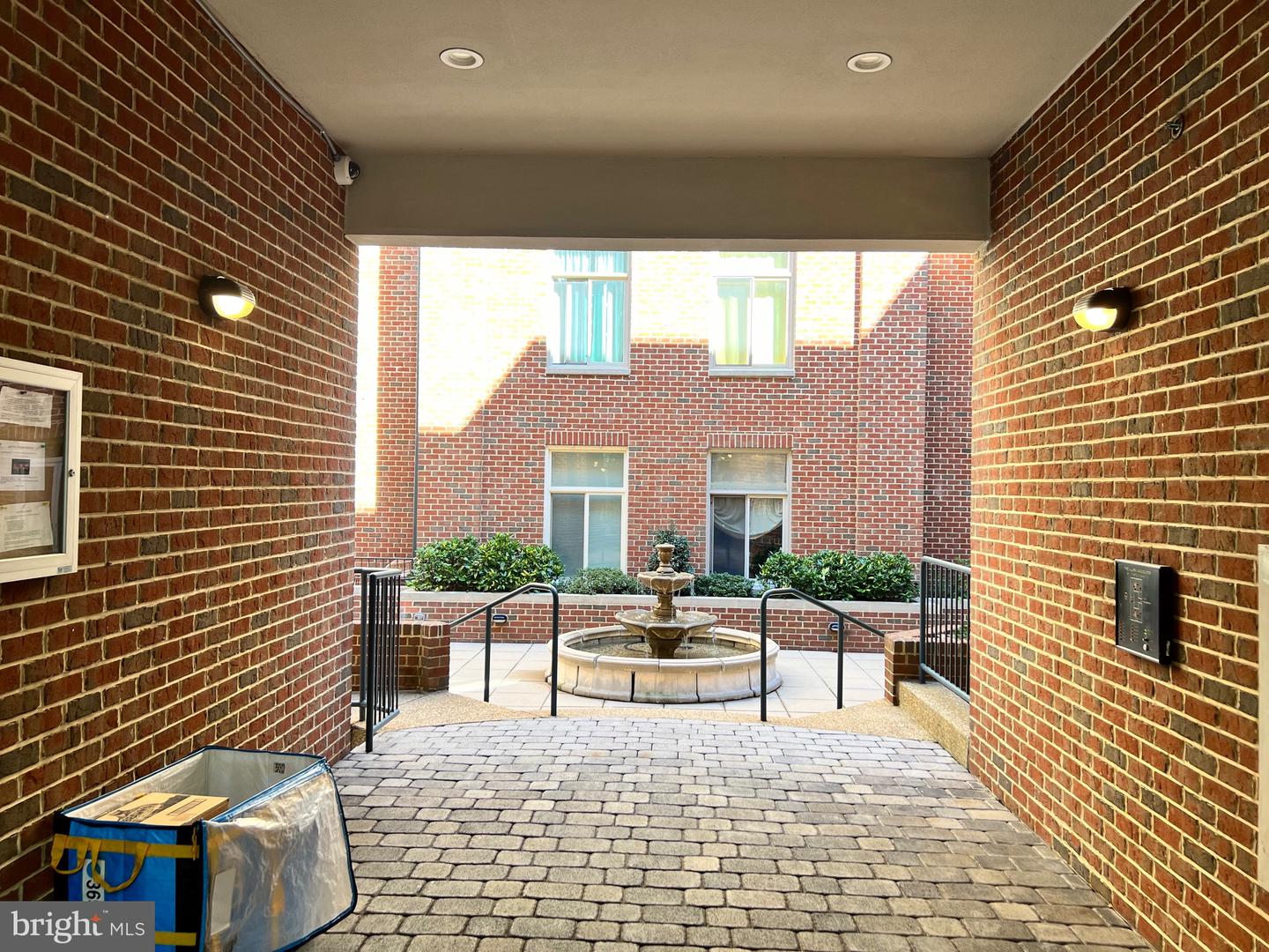 2801 CONNECTICUT AVE NW #15, WASHINGTON, District Of Columbia 20008, 2 Bedrooms Bedrooms, ,1 BathroomBathrooms,Residential,For sale,2801 CONNECTICUT AVE NW #15,DCDC2240092 MLS # DCDC2240092