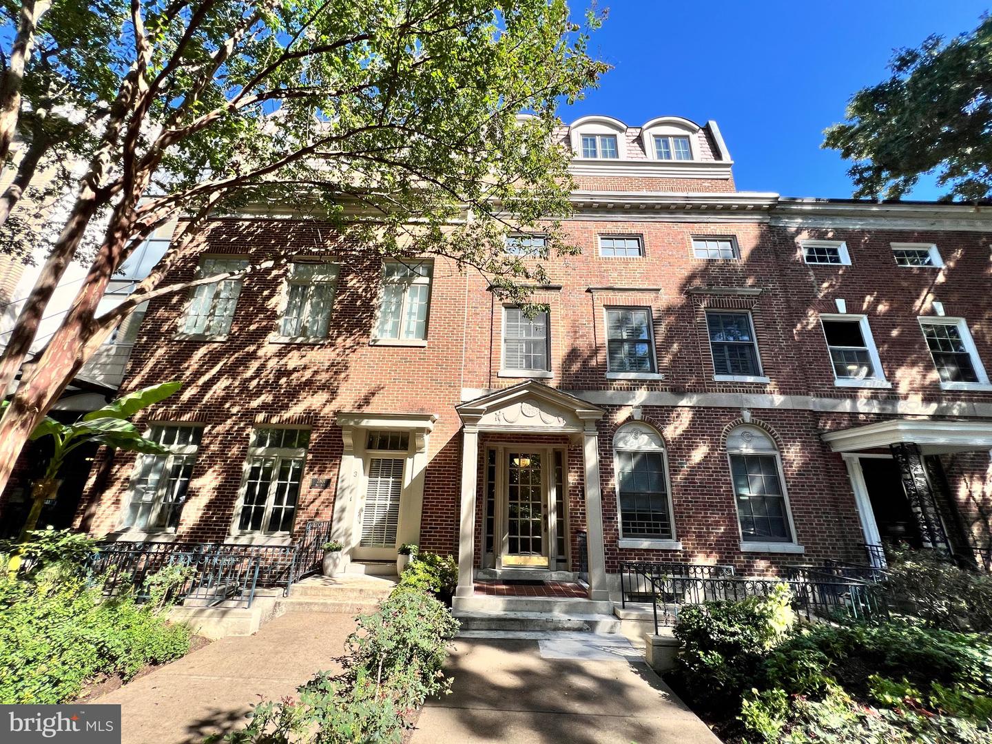 2801 CONNECTICUT AVE NW #15, WASHINGTON, District Of Columbia 20008, 2 Bedrooms Bedrooms, ,1 BathroomBathrooms,Residential,For sale,2801 CONNECTICUT AVE NW #15,DCDC2240092 MLS # DCDC2240092