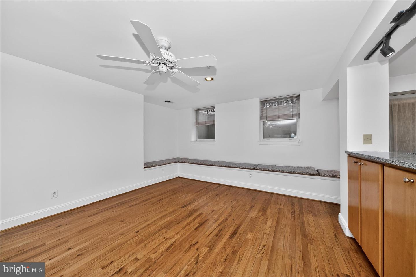 2801 CONNECTICUT AVE NW #15, WASHINGTON, District Of Columbia 20008, 2 Bedrooms Bedrooms, ,1 BathroomBathrooms,Residential,For sale,2801 CONNECTICUT AVE NW #15,DCDC2240092 MLS # DCDC2240092