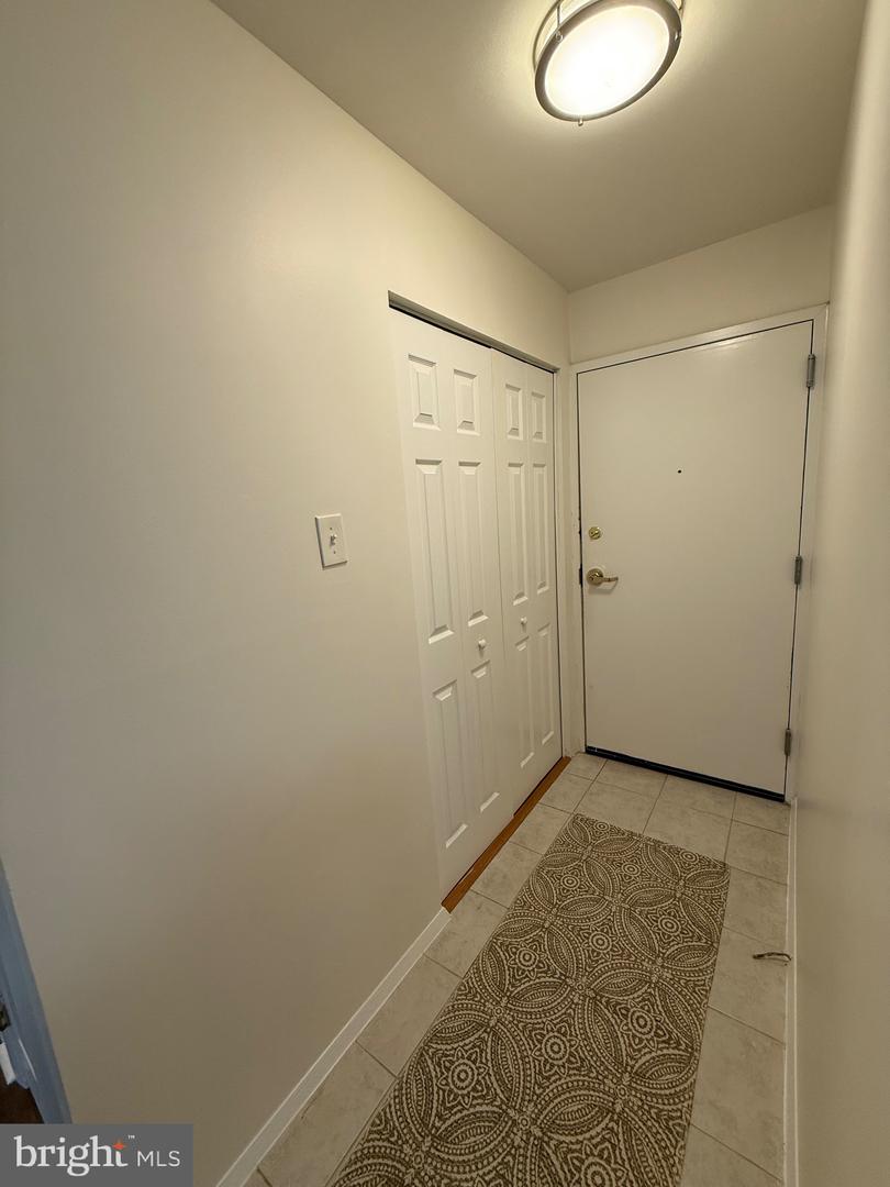 4555 MACARTHUR BLVD NW #107, WASHINGTON, District Of Columbia 20007, 1 Bedroom Bedrooms, 4 Rooms Rooms,1 BathroomBathrooms,Residential,For sale,4555 MACARTHUR BLVD NW #107,DCDC2241912 MLS # DCDC2241912