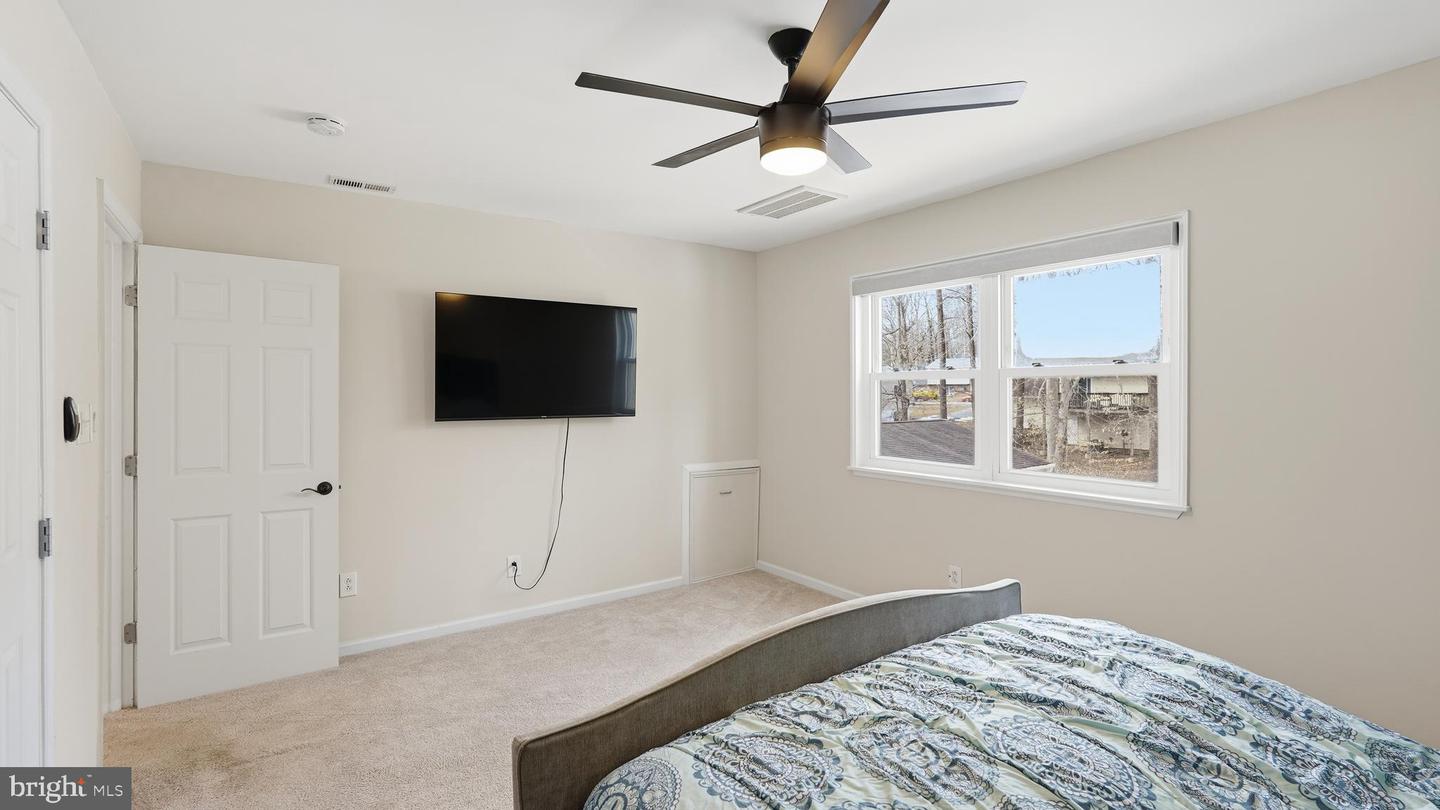 10606 MOCKINGBIRD LN, SPOTSYLVANIA, Virginia 22553, 3 Bedrooms Bedrooms, ,2 BathroomsBathrooms,Residential,For sale,10606 MOCKINGBIRD LN,VASP2038708 MLS # VASP2038708