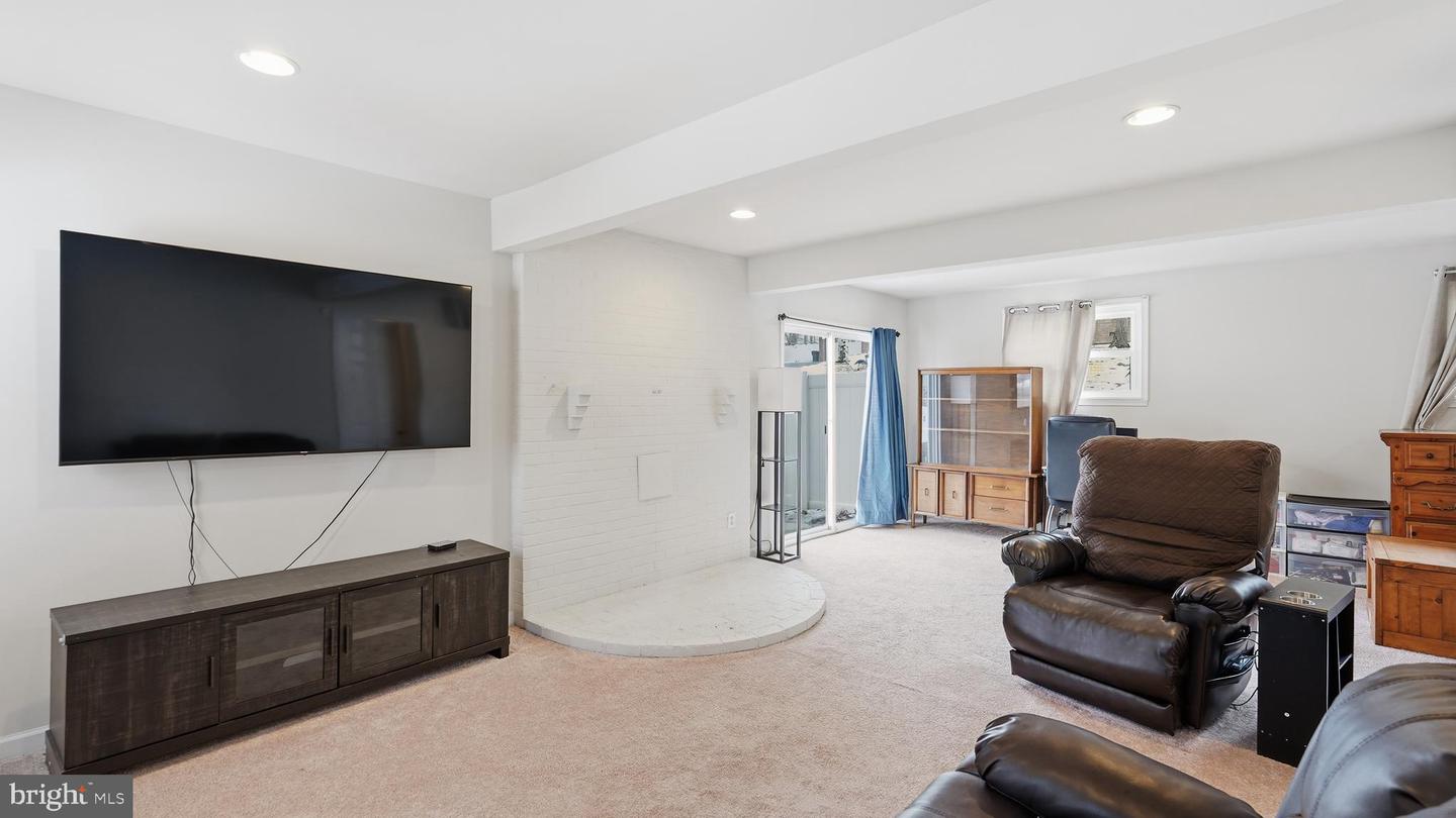 10606 MOCKINGBIRD LN, SPOTSYLVANIA, Virginia 22553, 3 Bedrooms Bedrooms, ,2 BathroomsBathrooms,Residential,For sale,10606 MOCKINGBIRD LN,VASP2038708 MLS # VASP2038708