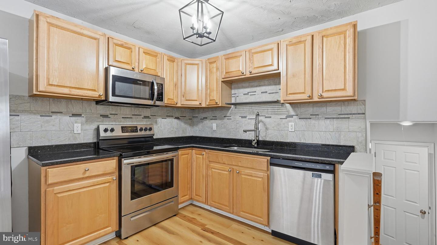 10606 MOCKINGBIRD LN, SPOTSYLVANIA, Virginia 22553, 3 Bedrooms Bedrooms, ,2 BathroomsBathrooms,Residential,For sale,10606 MOCKINGBIRD LN,VASP2038708 MLS # VASP2038708