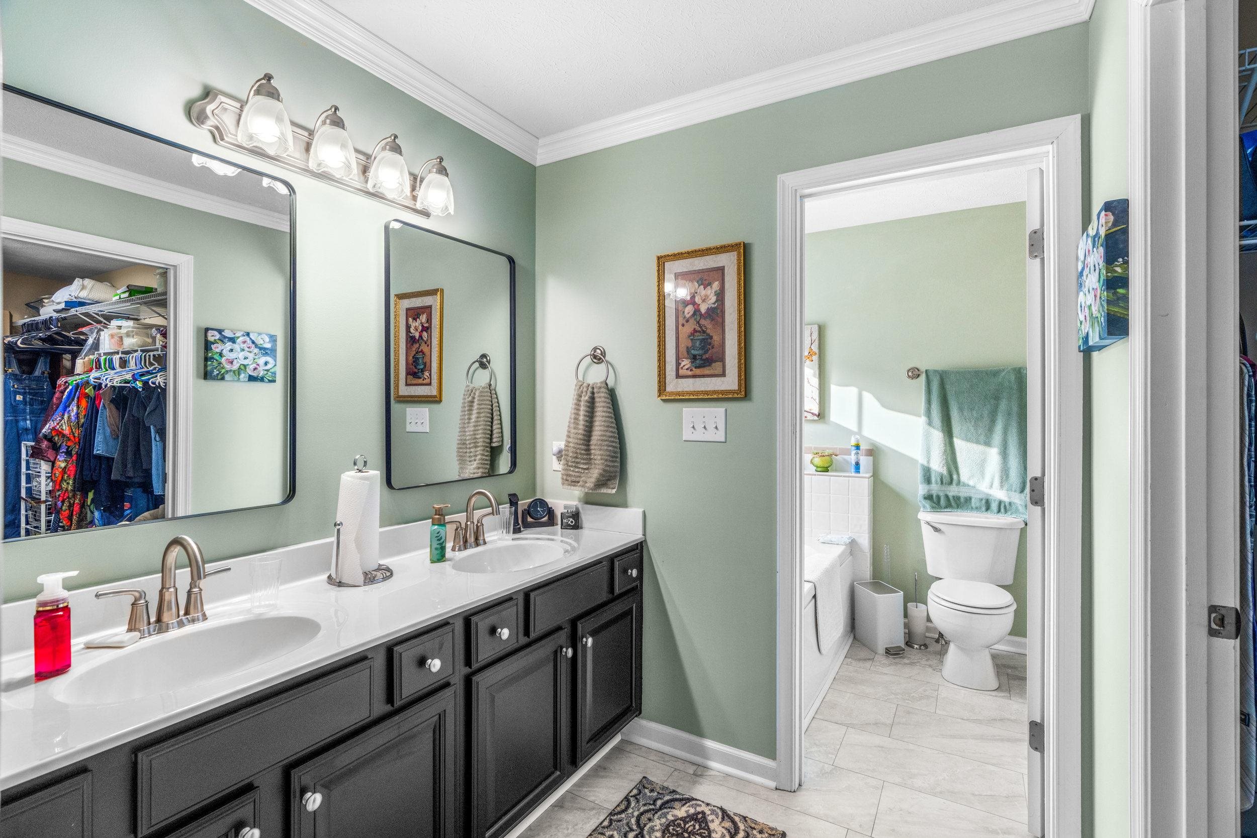 901 RITCHIE BLVD, STAUNTON, Virginia 24401, 4 Bedrooms Bedrooms, ,2 BathroomsBathrooms,Residential,901 RITCHIE BLVD,673364 MLS # 673364