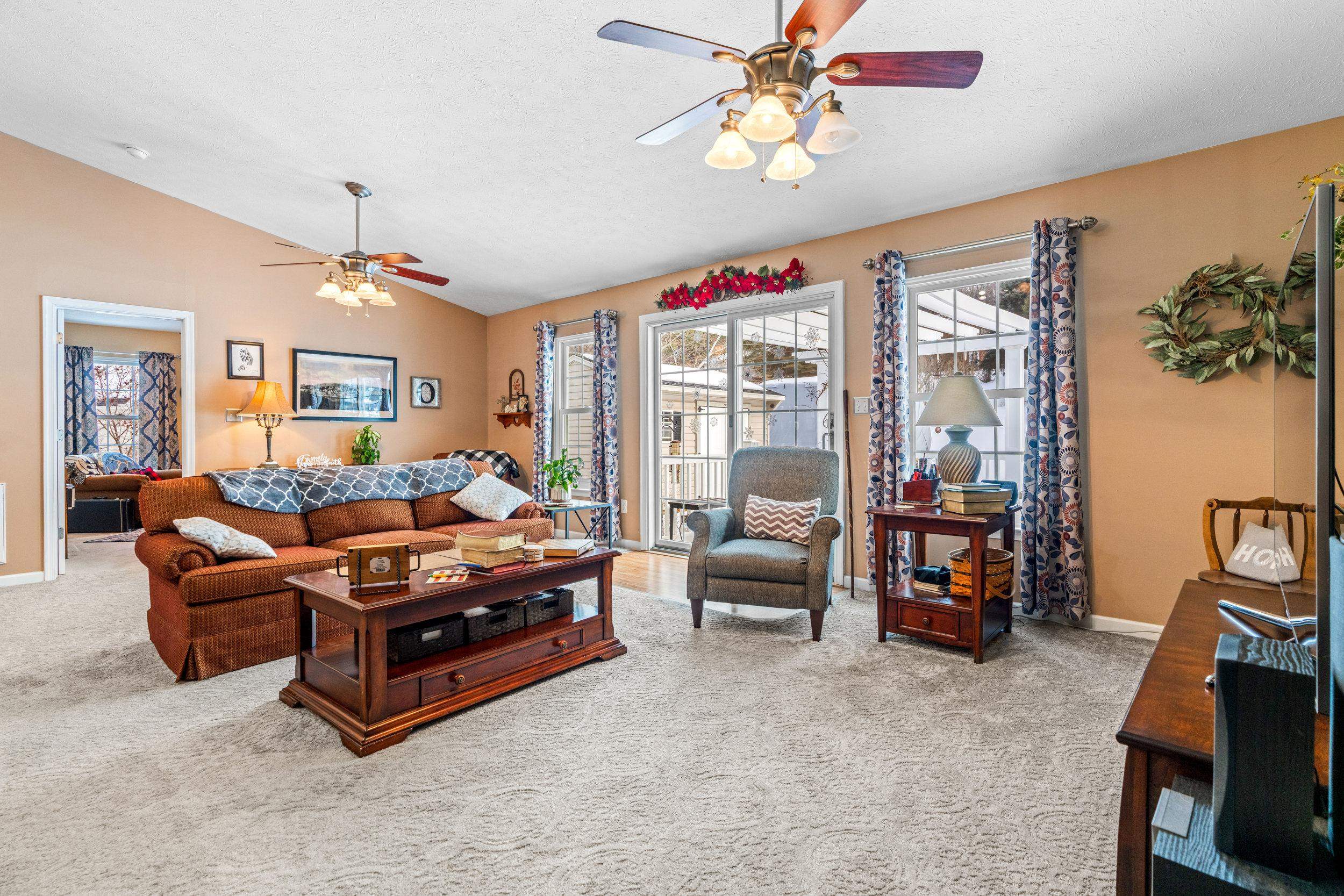 901 RITCHIE BLVD, STAUNTON, Virginia 24401, 4 Bedrooms Bedrooms, ,2 BathroomsBathrooms,Residential,901 RITCHIE BLVD,673364 MLS # 673364